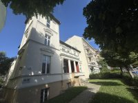 Pankow: Attraktive Büro-/Praxisfläche in Altbauvilla